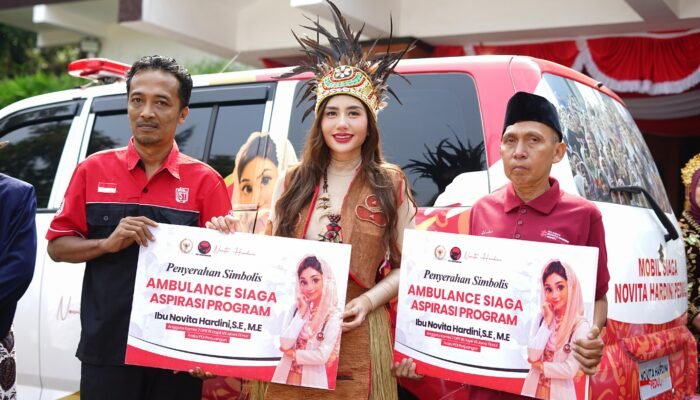 Dua Ambulans Gratis Novita Peduli Diserahkan, Siap Layani Warga Trenggalek