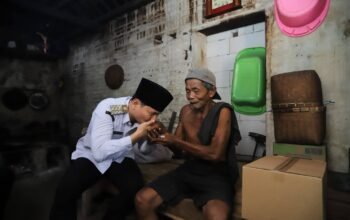 Bupati Trenggalek Blusukan Cek Warga Miskin, Ada yang Butuh Berobat dan Bedah Rumah