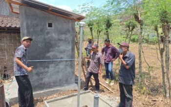 12 Jamban Keluarga Dibangun di Blendis, Progres Proyek Sudah 57 Persen