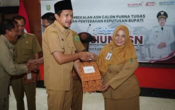66 ASN Trenggalek Masuki Pensiun, Wabup Syah: Jangan Putus Komunikasi