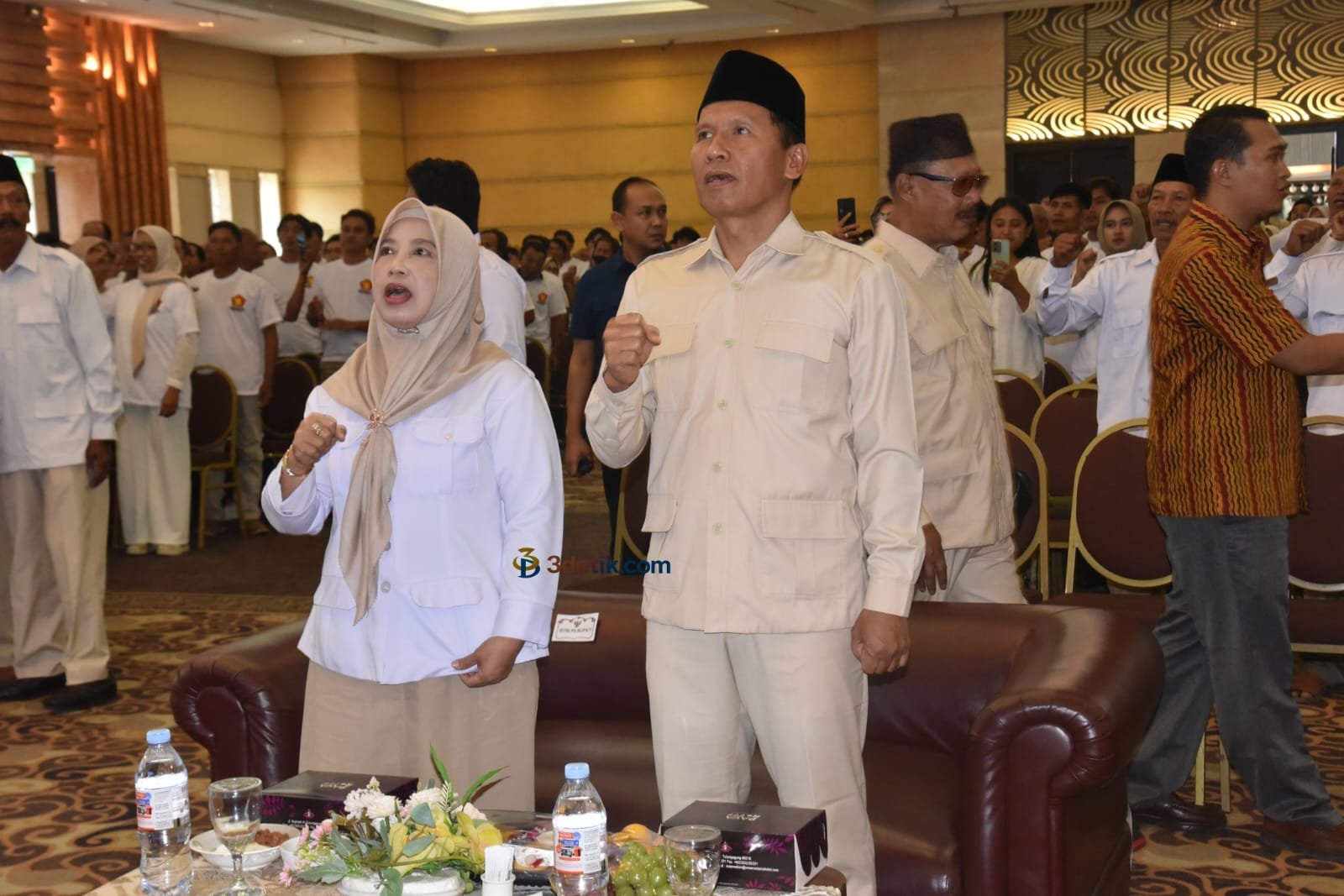 Plt Bupati Ahmad Baharudin, dalam kegiatan Pendidikan Politik Penguatan Struktural di Aula Crown Victoria Hotel