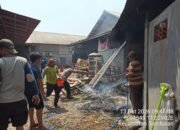 Tragis! Gudang Toko Bangunan di Blitar Ludes Terbakar, Kerugian Rp 500 Juta