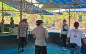 Digerebek Polisi, Arena Diduga Sabung Ayam di Srengat Sudah Kosong, Perlengkapan Dibakar