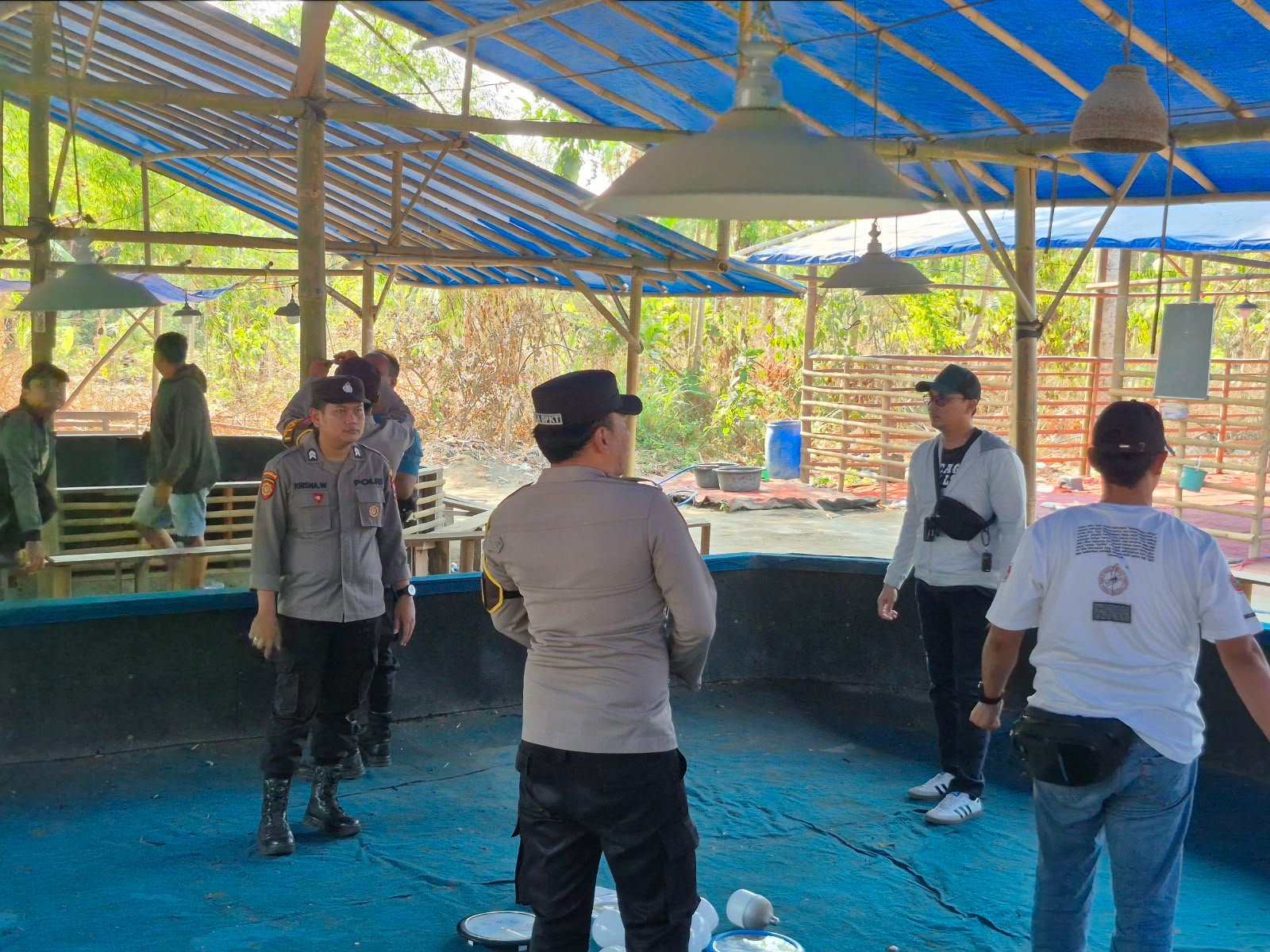 Dugaan praktik perjudian sabung ayam di Kelurahan Kauman, Kecamatan Srengat, Kabupaten Blitar