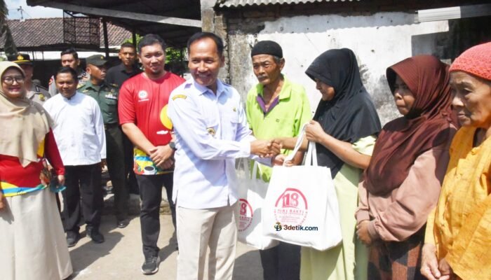 Hari Bakti IDI ke-118, Muji Warga Wonorejo Terima Bantuan Bedah Rumah dari IDI Tulungagung