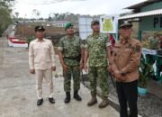 Bupati Tulungagung, Ahmad Baharudin menyambut langsung kunjungan Menteri Pertahanan RI, Jenderal TNI (Hor) Purn. Dr. Sjafrie Sjamsoeddin markas Yonif TP 886/Panjalu Jayati